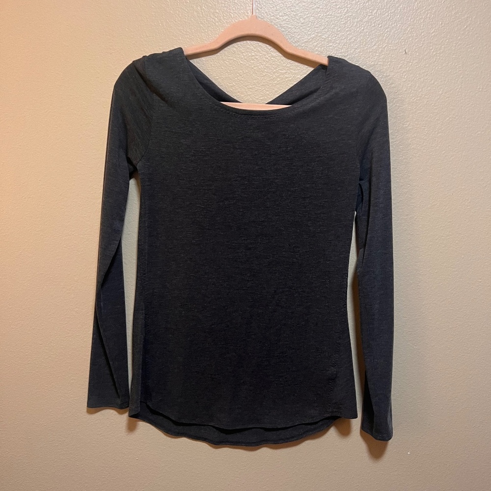 Athleta twist back top